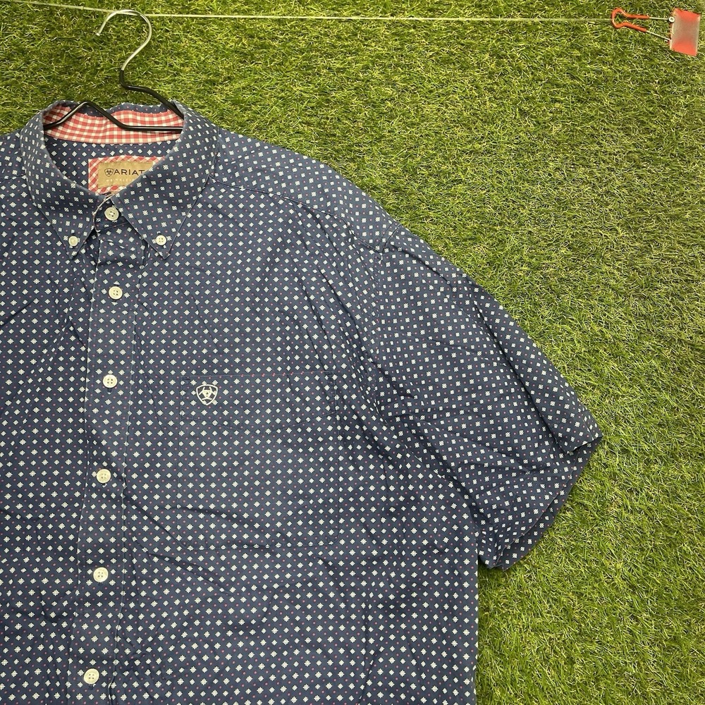 Ariat Button Down Shirt Mens 2XL Blue EUC Wrinkle Free Short Sleeve 10036384